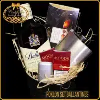 Poklon set Ballantines sa viskijem, cigarilosima i čokoladama u elegantnoj kutiji