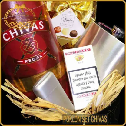 detalj poklon seta chivas sa viskijem cigarilama i čokoladom