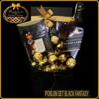 poklon set sa viskijem i čokoladnim kuglama
