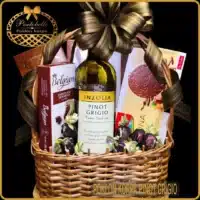Poklon za prijatelja korpa Pinot Grigio, poklon sa vinom