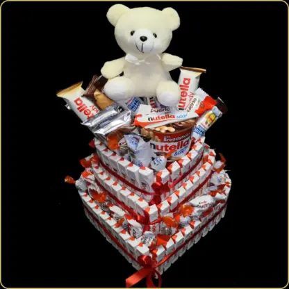 grand kinder torta srce sa plišanim medom i kinder slatkišima