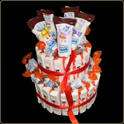 poklon kinder tortica sa čokoladicama i bombonama
