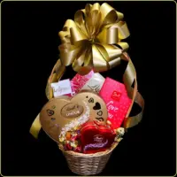 poklon korpa lindt srce sa belgijskim cokoladama za dan zaljubljenih