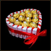 poklon kinder srce mini sa ferrero kuglama i kinder cokoladicama