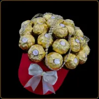 poklon ferrero buket sa cokoladnim kuglicama za devojku