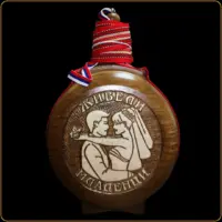 cutura srecni mladenci poklon za svadbu sa grbom srbije