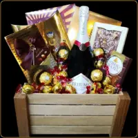 poklon gajbica trijumf sa vinom i čokoladama za ženu