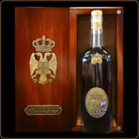 rakija grb srbije poklon u drvenoj kutiji