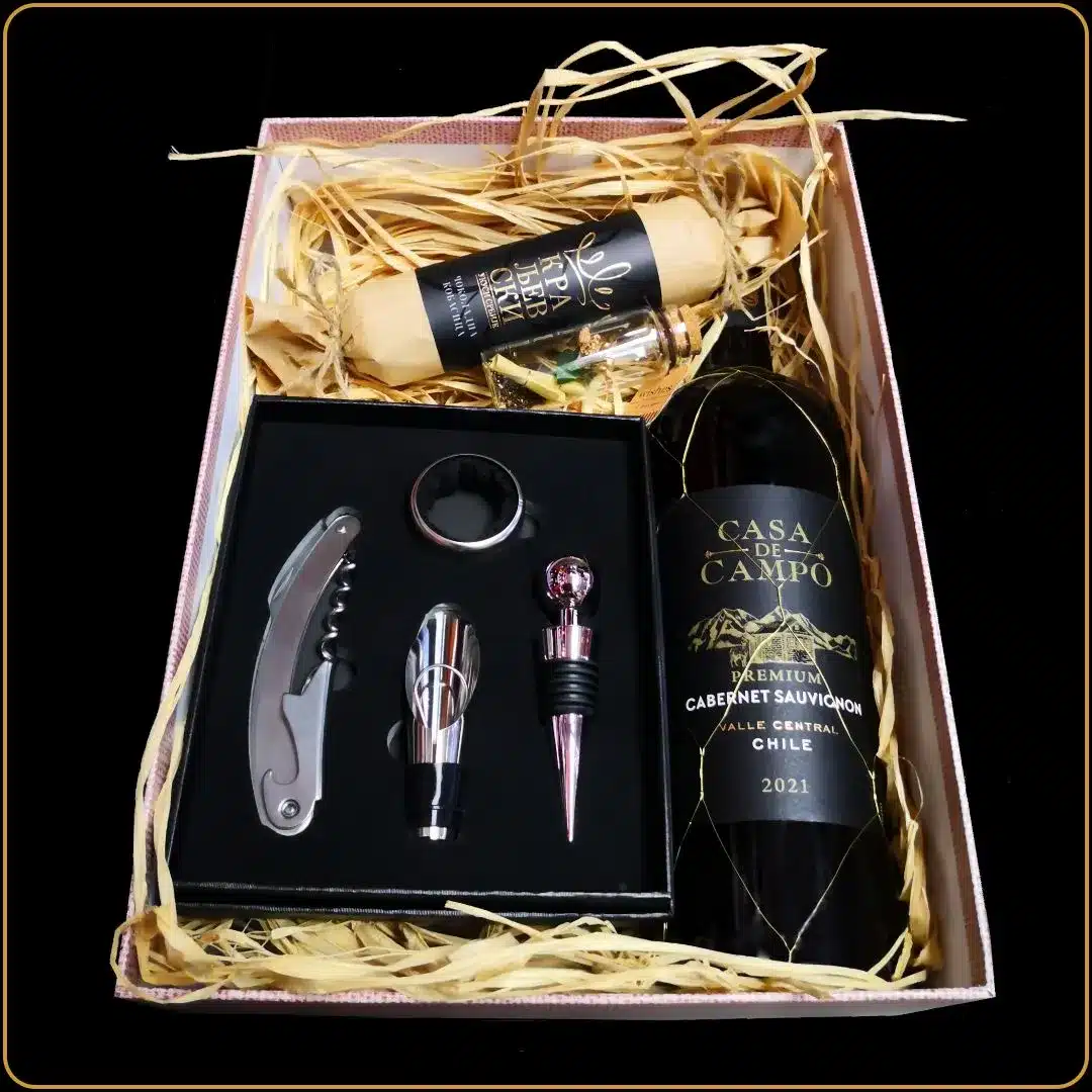poklon set casa de campo sa crvenim vinom i vinskim priborom