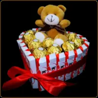 poklon slatki meda sa kinder cokoladom i plisanom igrackom