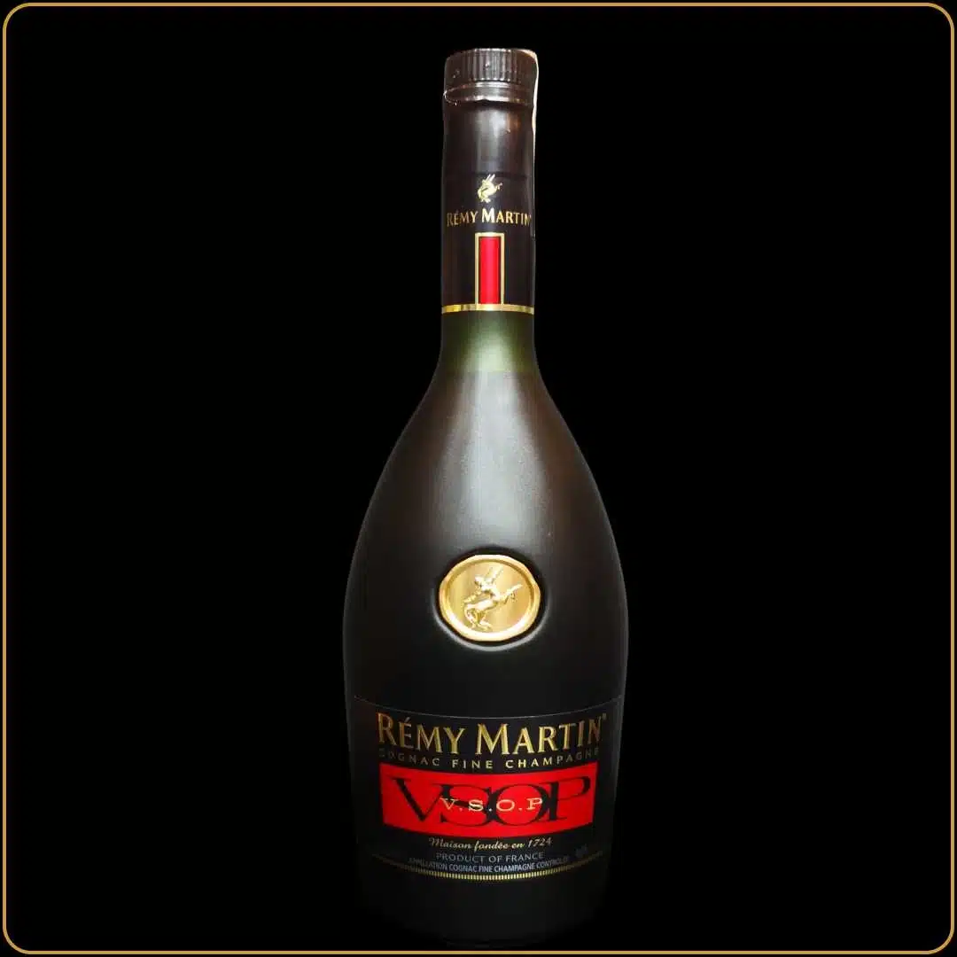 remy martin vsop ekskluzivan konjak kao poklon
