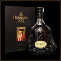 hennessy xo konjak luksuzan poklon za muskarca