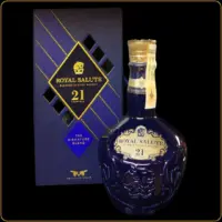 chivas royal salute 21 yo viski za poklon muskarcu