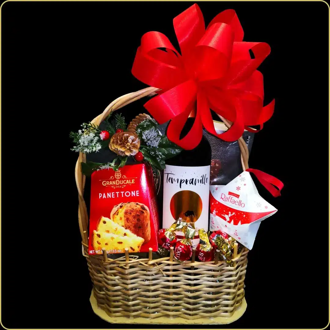 novogodisnji poklon praznicna carolija sa vinom i slatkisima