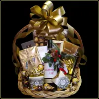 novogodišnji poklon courvoisier sa čokoladama i konjakom