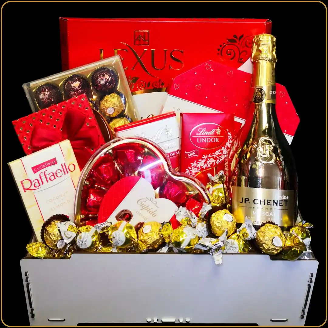 poklon gajbica zaljubljeni chenet za zaljubljene sa šampanjcem i čokoladama