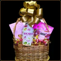 Poklon korpa Macaron liker