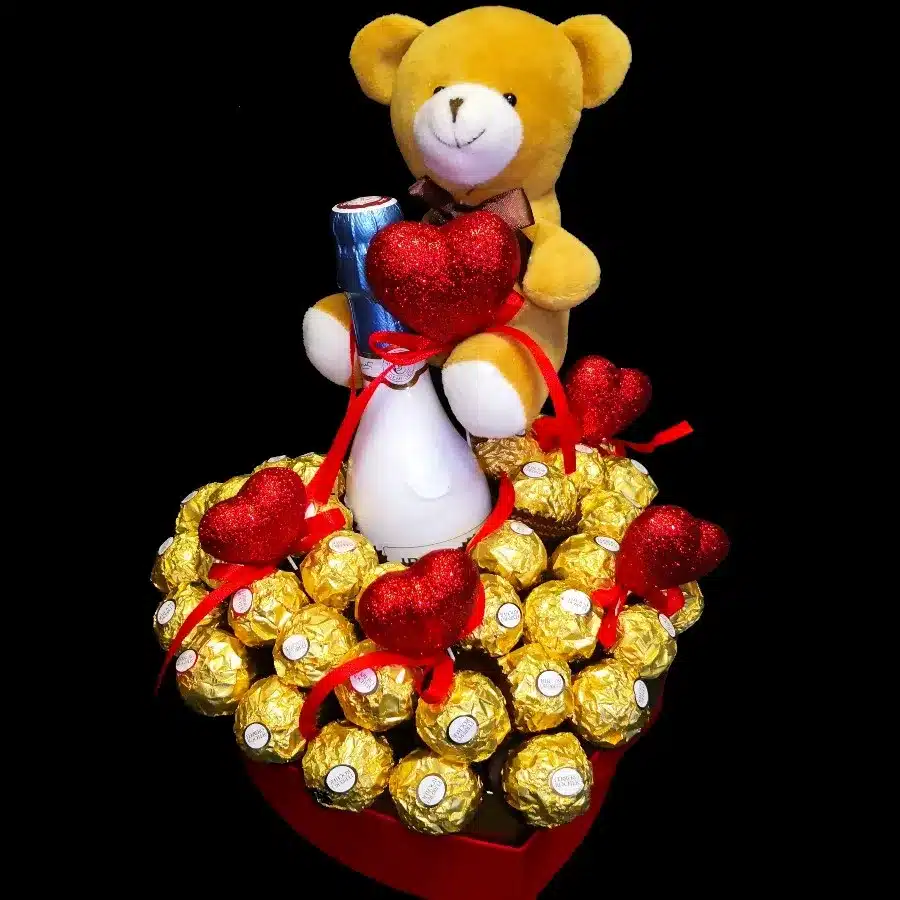 Ferrero Rocher buket sa JP Chenet Ice Edition, plišanim medom i crvenim srcima
