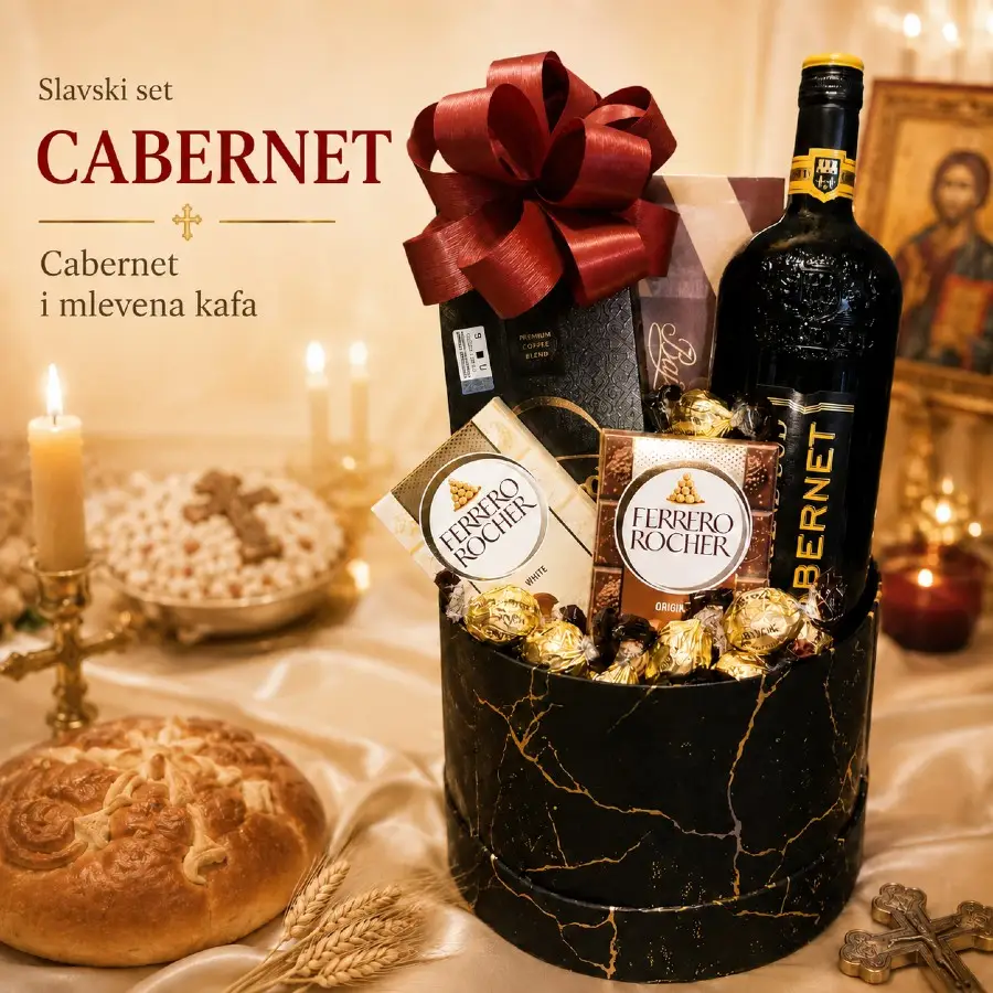 Slavski set Cabernet sa Grand Sud Cabernet vinom od 1 l, Grand De Luxe mlevenom kafom i čokoladama
